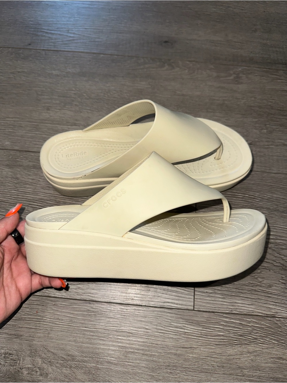 CROCS LiteRide Platform Thong Sandals - Cream